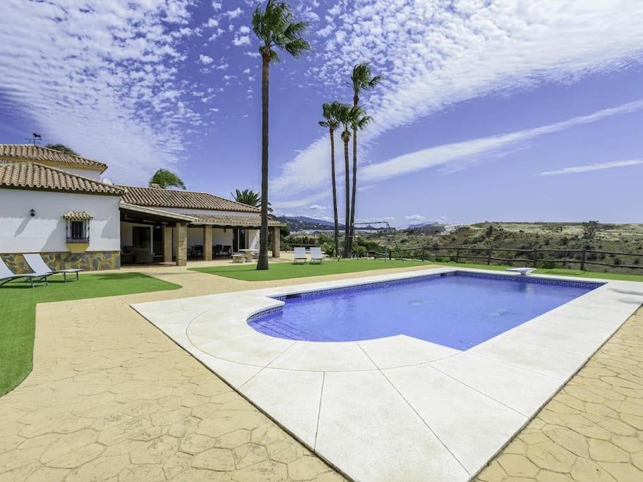 Villa Alcam El Cortijo Estepona Exterior foto